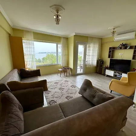 شقة بإطلالة على الشاطئ والكورنيش 5 With And Sea View Διαμέρισμα Σηλυβρία