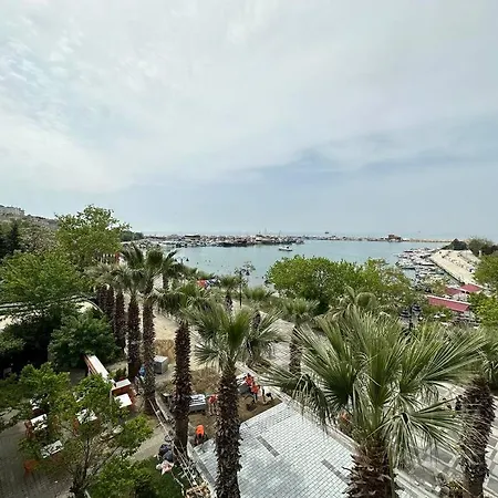 شقة بإطلالة على الشاطئ والكورنيش 5 With And Sea View Σηλυβρία